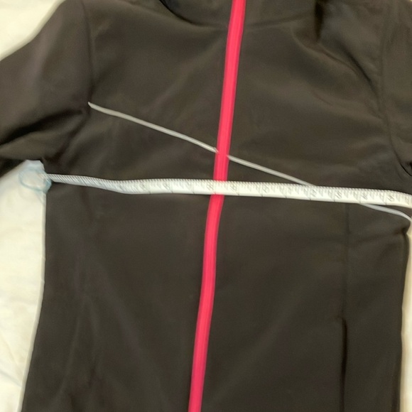 Girls 14-16 (xl) XMTN shell Jacket with Pink Floral Details - Picture 9 of 12